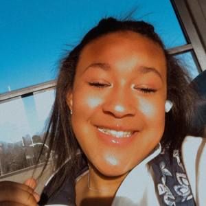 Meet your Posher, Anaya